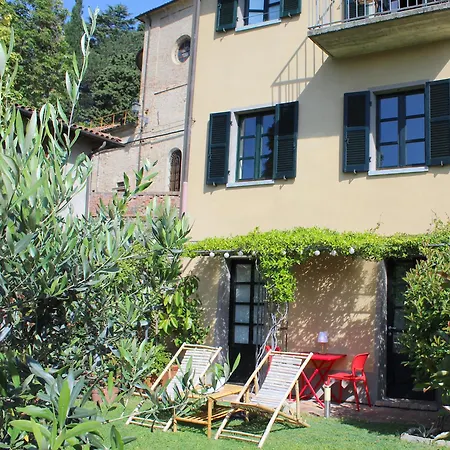 Amazing Langhe And Monferrato | House With Garden Calamandrana