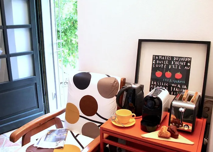 Amazing Langhe And Monferrato | House With Garden Calamandrana